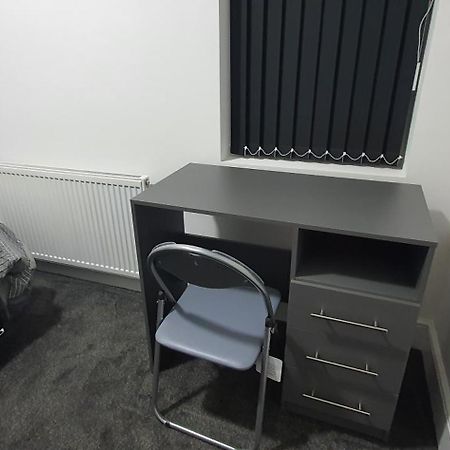 Coventry Elite House Aparthotel Esterno foto
