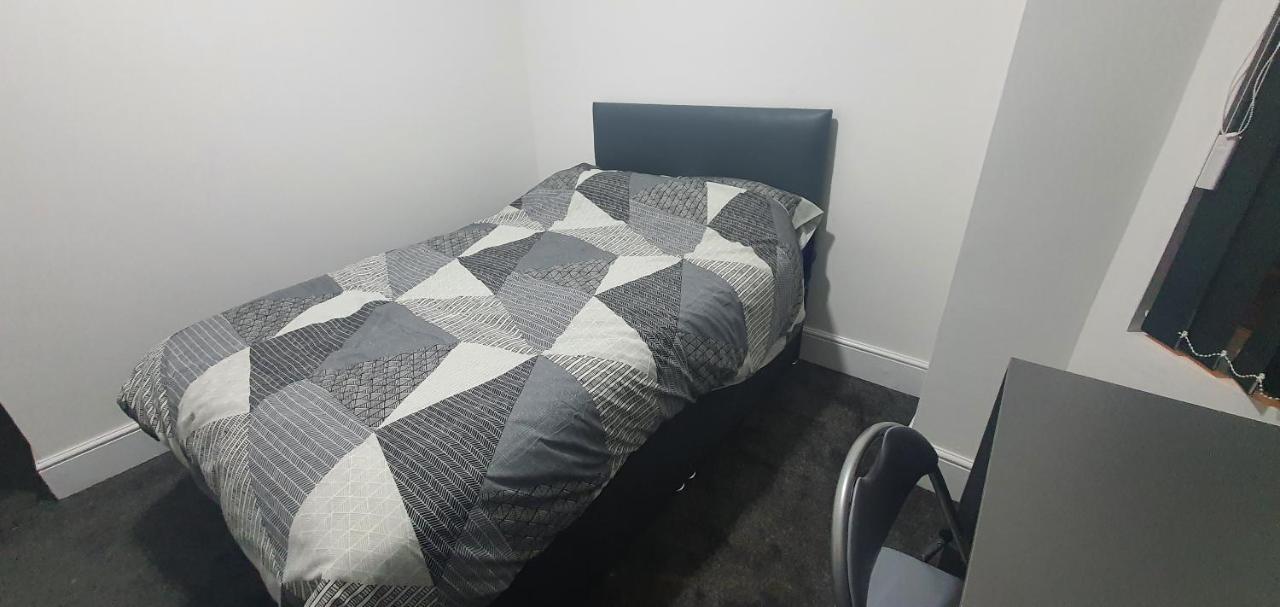 Coventry Elite House Aparthotel Esterno foto