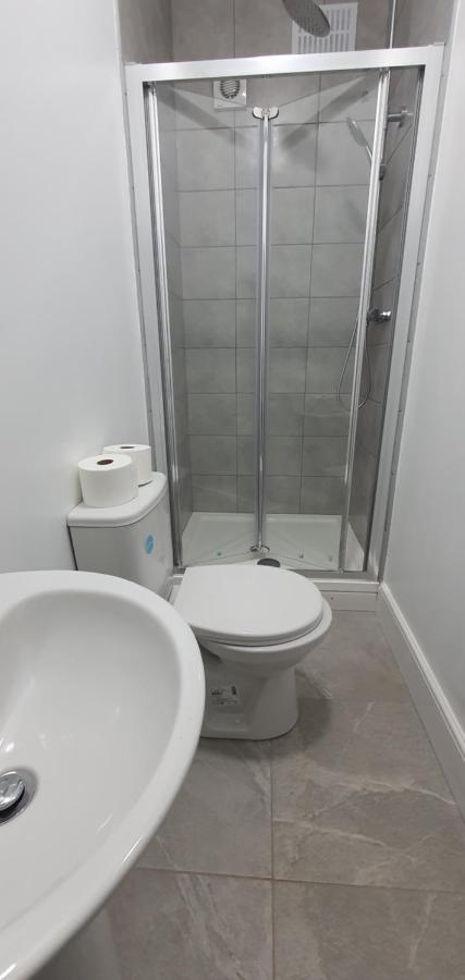 Coventry Elite House Aparthotel Esterno foto