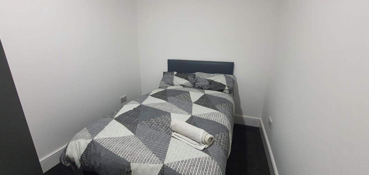 Coventry Elite House Aparthotel Esterno foto